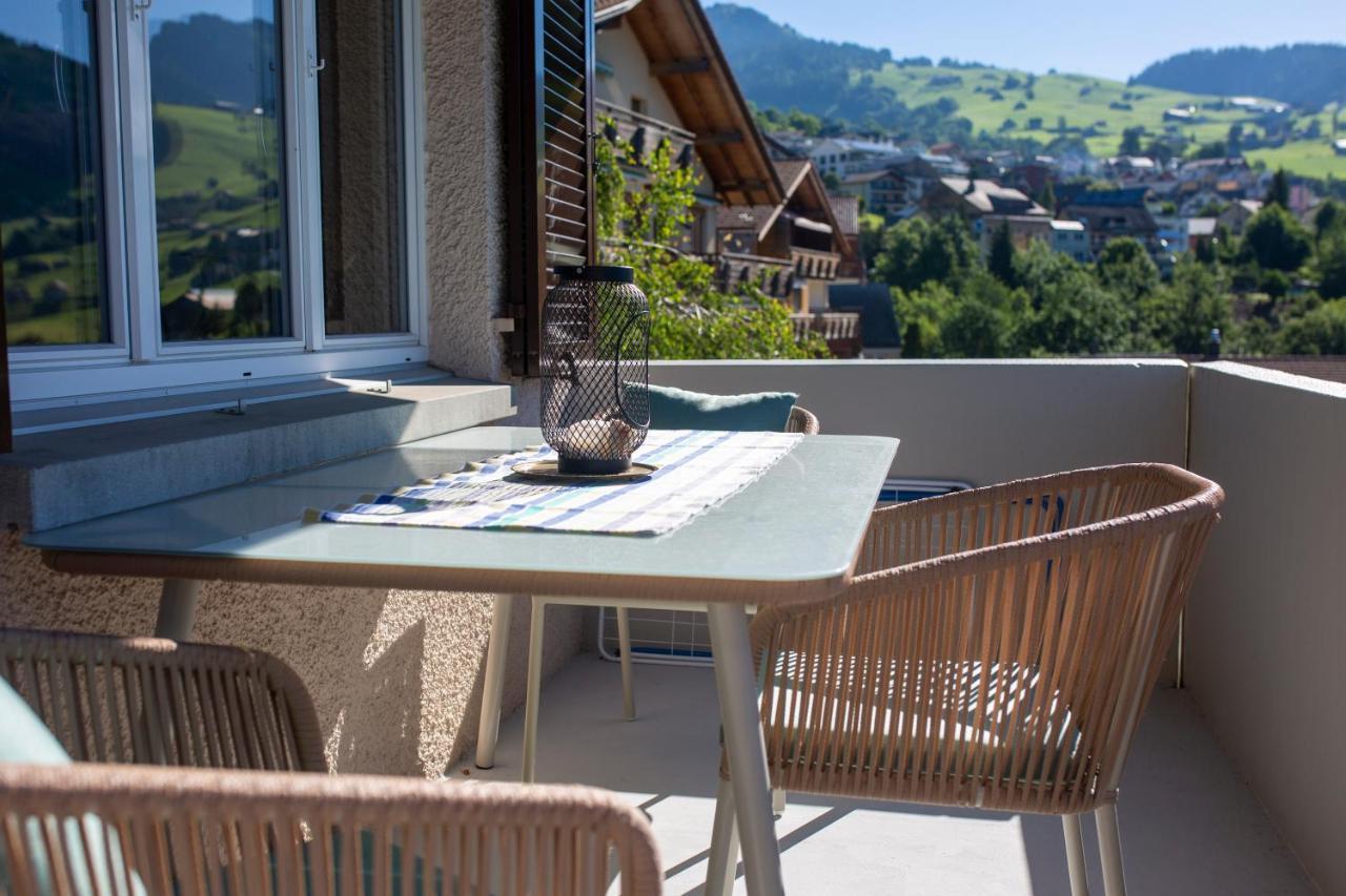 Traumhafte Sonnenresidenz Mit Berg- Und Seeblick Amden Exterior photo